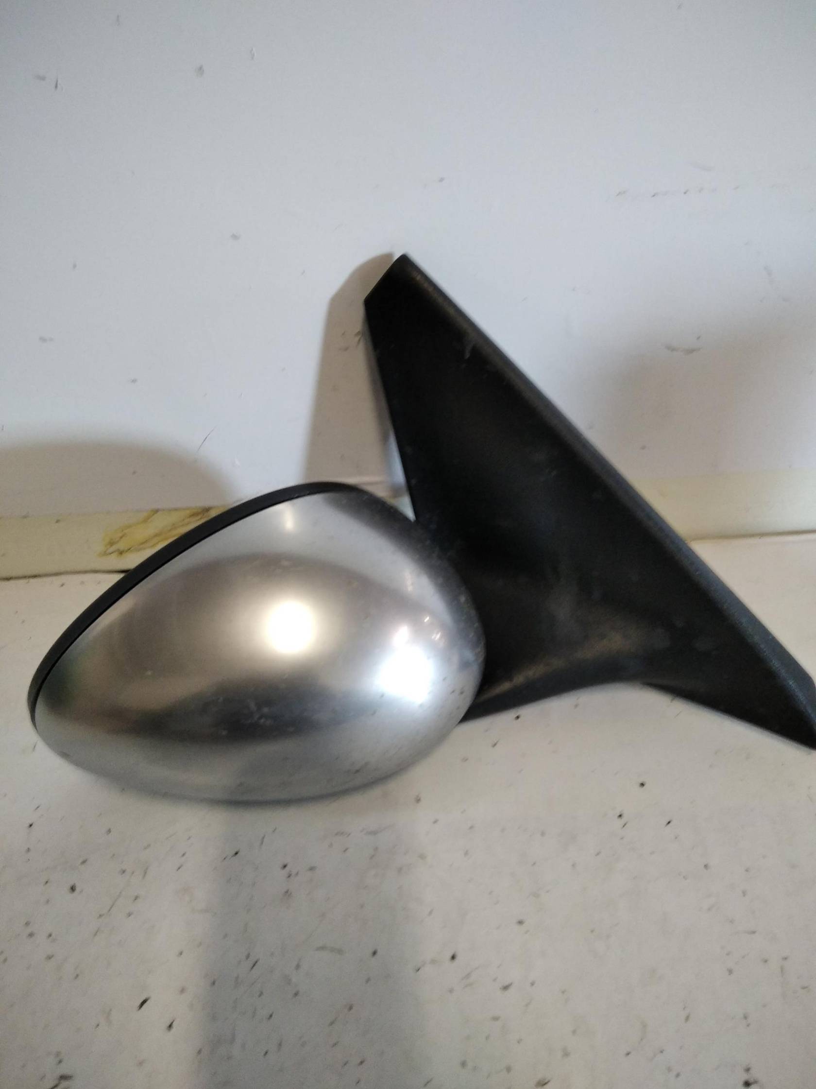 Retrovisore est. regolaz. elettr. dx.